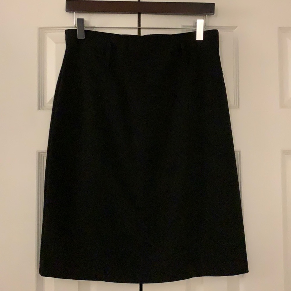 🐺Knee Length Black Skirt